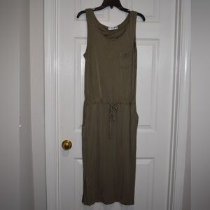 Tomsware Olive Sleeveless Maxi Dress. Size L